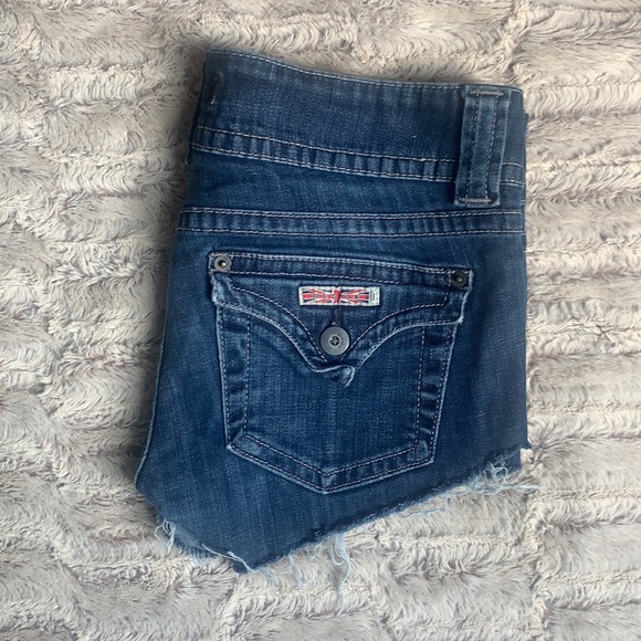 Adorable Hudson cut off denim shorts - Picture 3 of 6